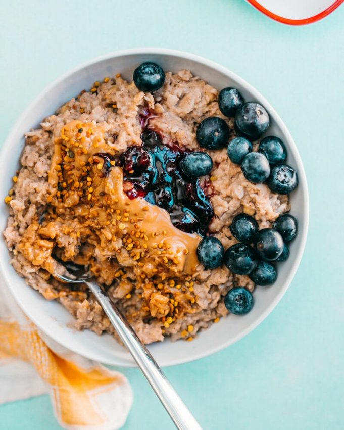 15 Best Oatmeal Recipes to Start the Day