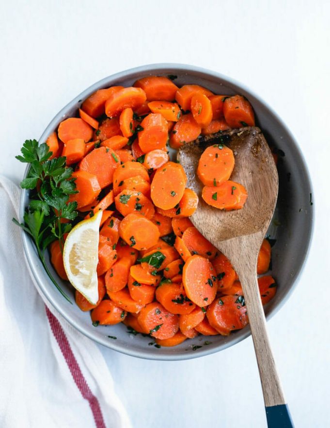 Easy Steamed Carrots