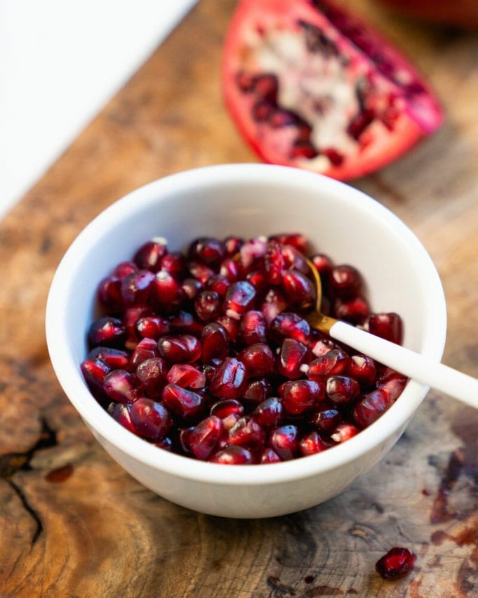 How to Cut a Pomegranate The Right Way